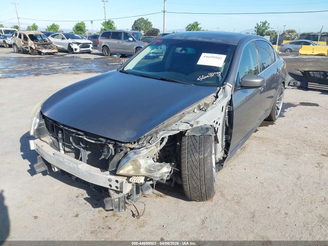 INFINITI G37 Journey