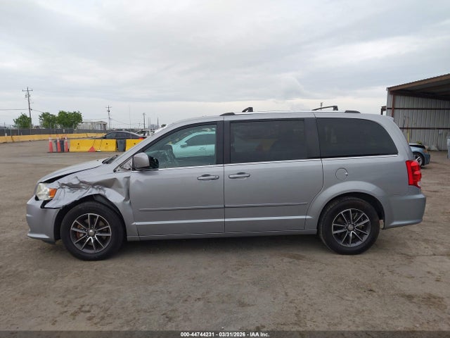 Dodge Grand Caravan Sxt