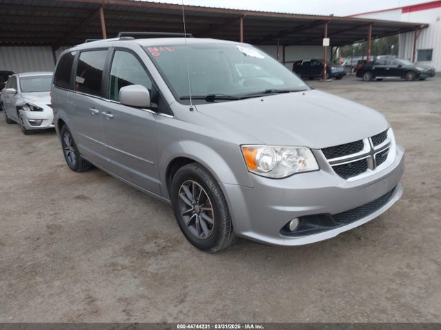 Salvage Dodge Grand Caravan Image