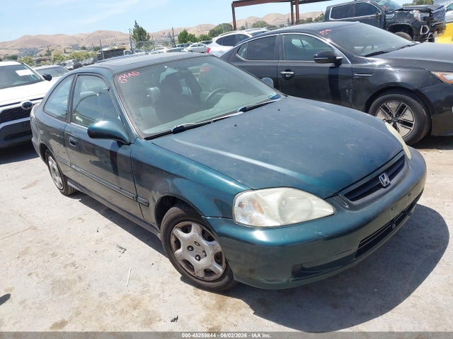 Salvage Honda Civic Image