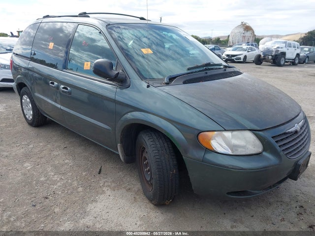 Salvage Chrysler Town & Country Image