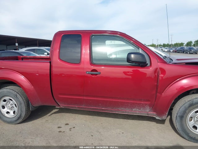 Nissan Frontier S