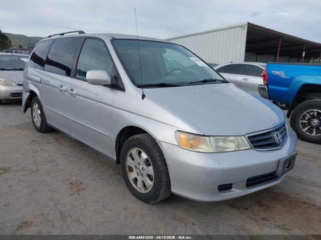 Salvage Honda Odyssey Image