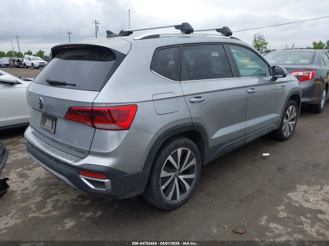 Volkswagen Taos 1.5t Se