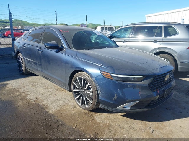 Salvage Honda Accord Image