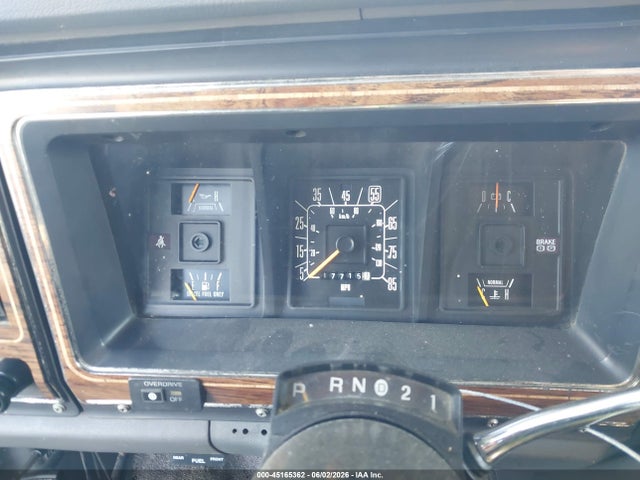 Ford Econoline E350 Super Duty Van