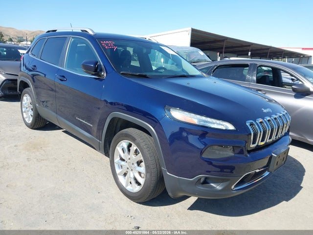 Salvage Jeep Cherokee Image