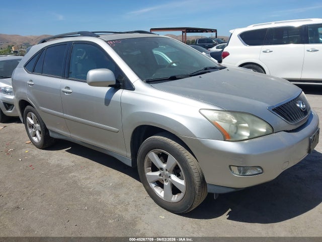 Salvage Lexus RX Image