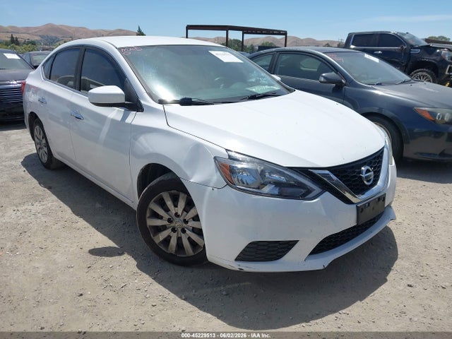Salvage Nissan Sentra Image