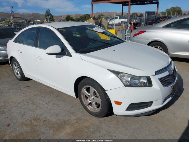 Salvage Chevrolet Cruze Image