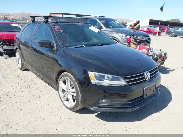 Salvage Volkswagen Jetta Image