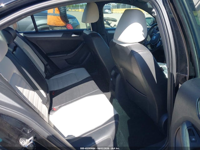 Volkswagen Jetta 1.8t Sport