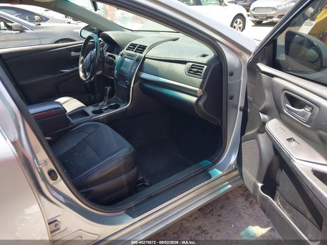 Toyota Camry Se