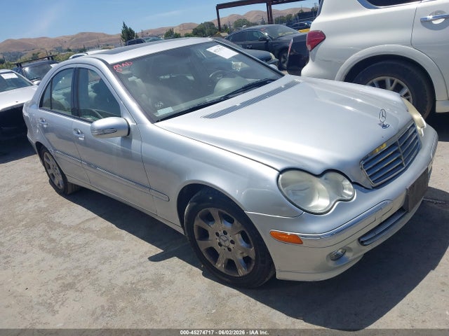 Salvage Mercedes-Benz C-Class Image