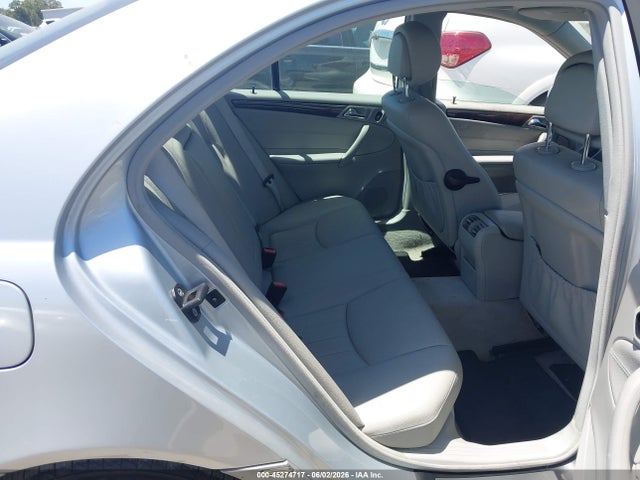 Mercedes-Benz C-Class Luxury