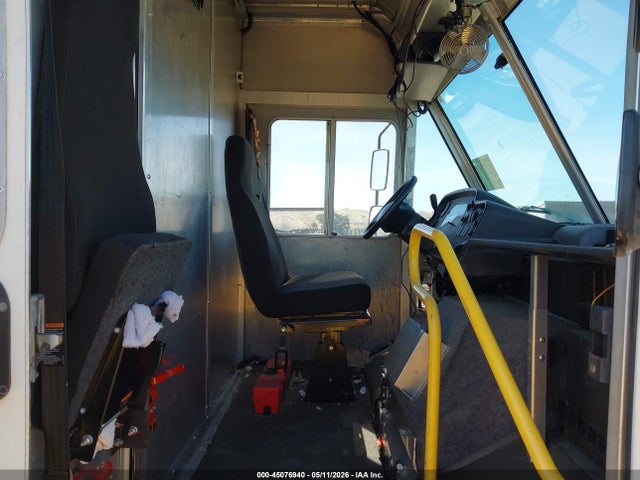 Ford E-450