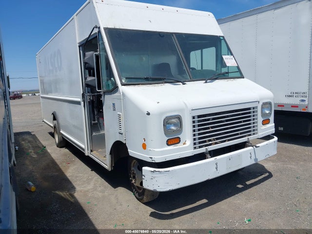 Salvage Ford E-450 Image