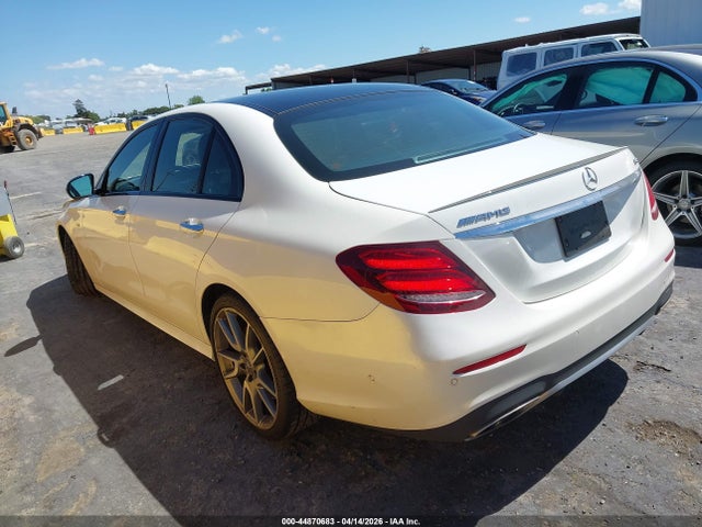 Mercedes-Benz E-Class 4matic