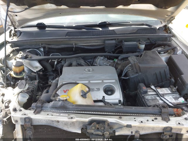 Toyota Highlander Limited V6
