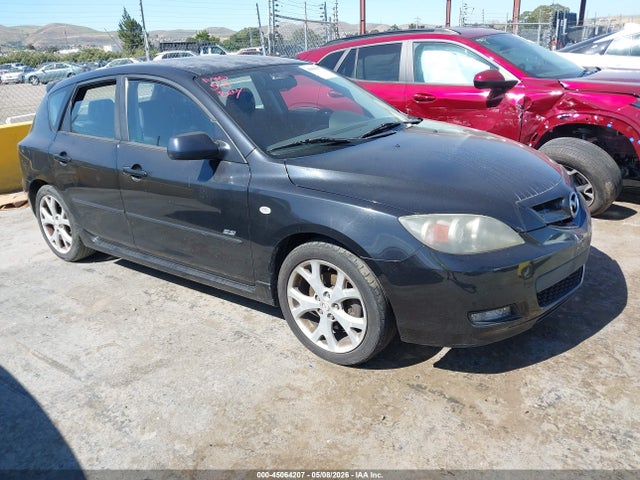 Salvage Mazda Mazda3 Image