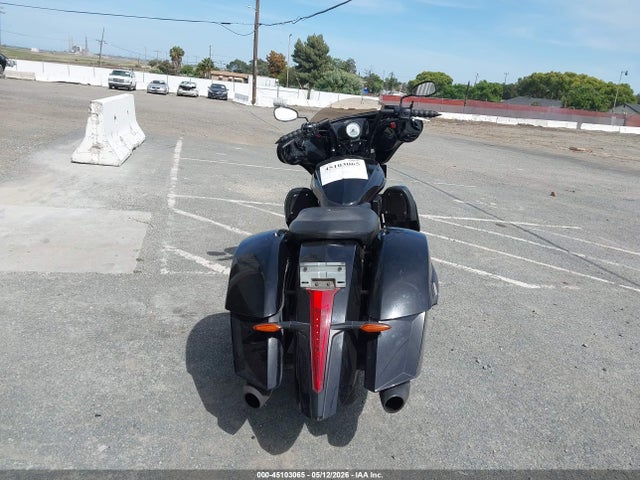 Victory Motorcycles Cross Roads 8-ball