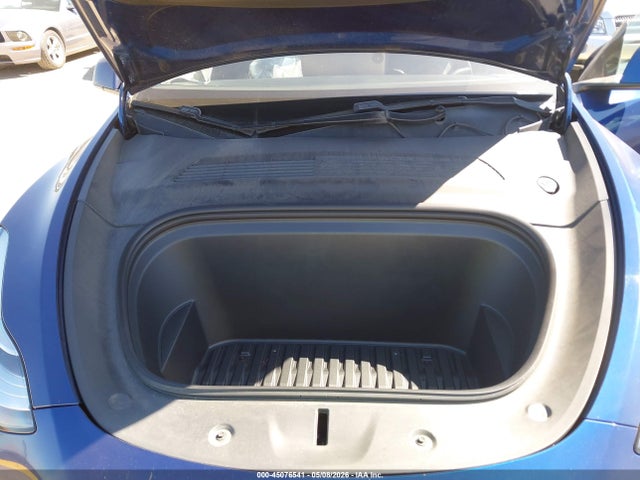 Tesla Model Y Long Range Dual Motor All-wheel Drive