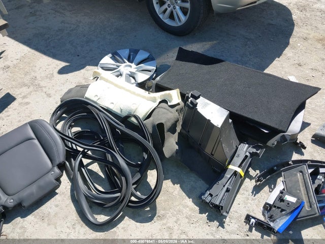 Tesla Model Y Long Range Dual Motor All-wheel Drive