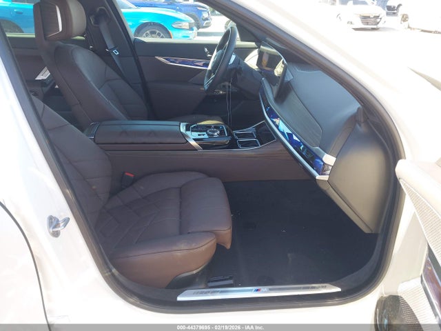 BMW i7 Edrive50