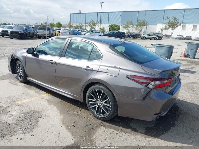 Toyota Camry Se Hybrid