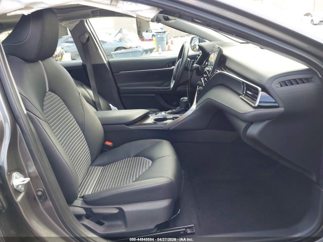 Toyota Camry Se Hybrid