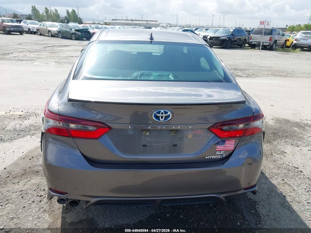 Toyota Camry Se Hybrid