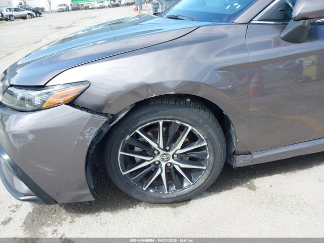 Toyota Camry Se Hybrid