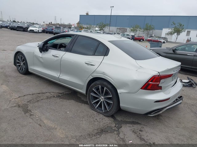 Volvo S60 T5 Momentum