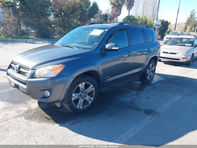 Toyota RAV4 Sport V6