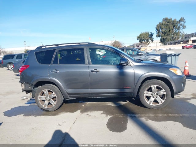 Toyota RAV4 Sport V6