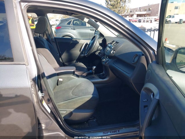 Toyota RAV4 Sport V6