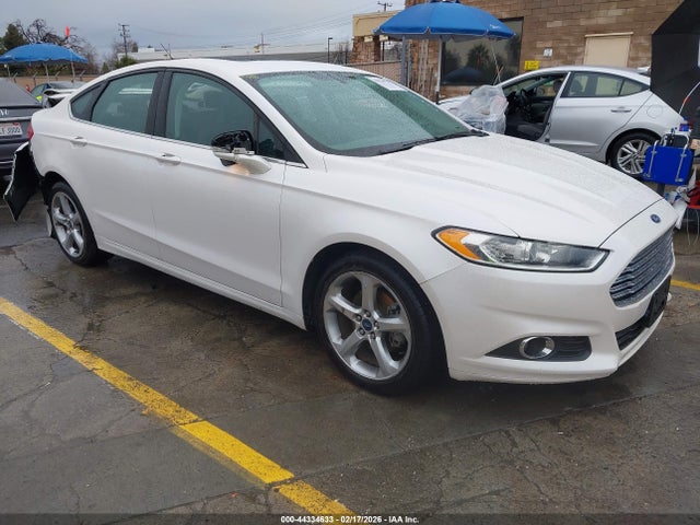 Salvage Ford Fusion Image