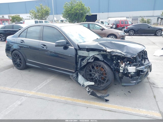 Salvage Mercedes-Benz C-Class Image