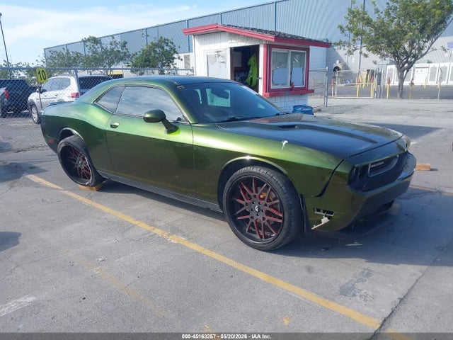 Salvage Dodge Challenger Image