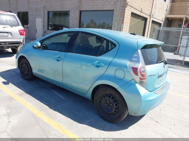Toyota Prius c Four