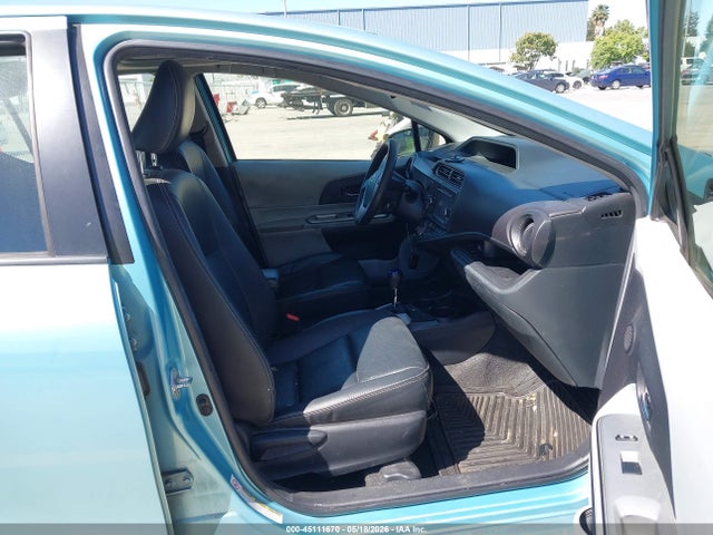 Toyota Prius c Four