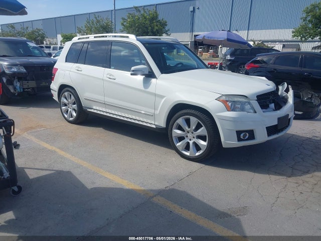 Salvage Mercedes-Benz GLK Image
