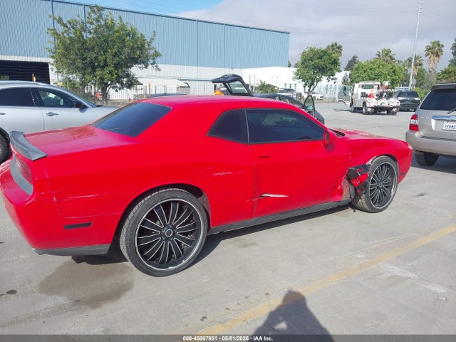 Dodge Challenger Sxt