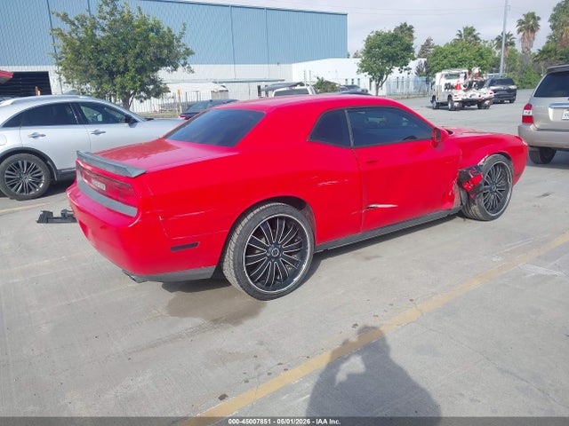 Dodge Challenger Sxt