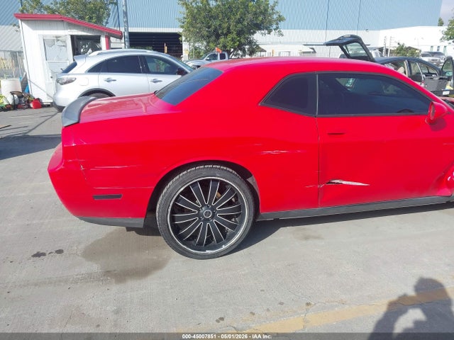 Dodge Challenger Sxt