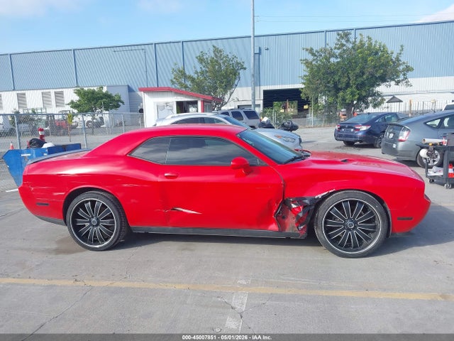 Dodge Challenger Sxt