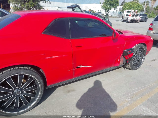 Dodge Challenger Sxt