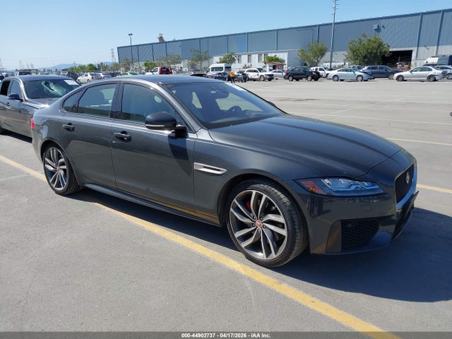 Salvage Jaguar XF Image