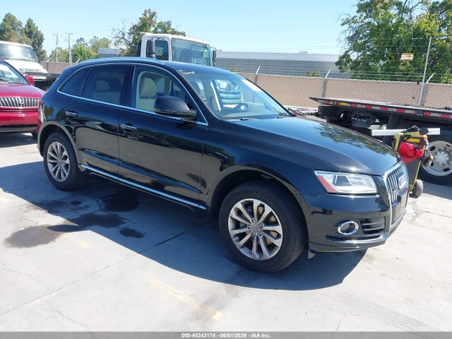 Salvage Audi Q5 Image