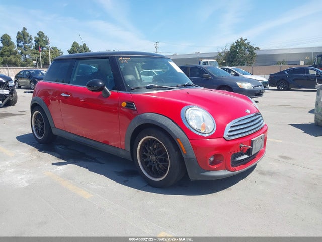 Salvage MINI Cooper Image